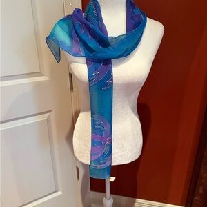 Elegant Carmel Verrastra Blue Silk Scarf